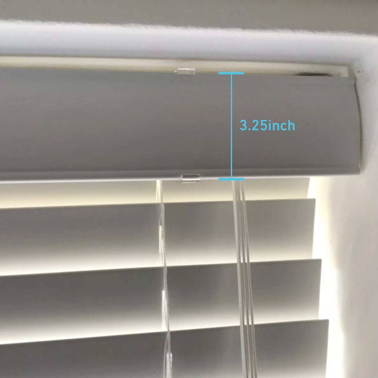 3.25 Inch Valance Clips (4-Pack) – Horizontal Blind Clip Holds Vinyl Slat – Works on  Wood, Faux Wood & Metal Blinds